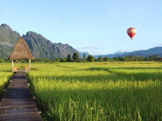 Consiana Hotel Vang Vieng Exterior foto